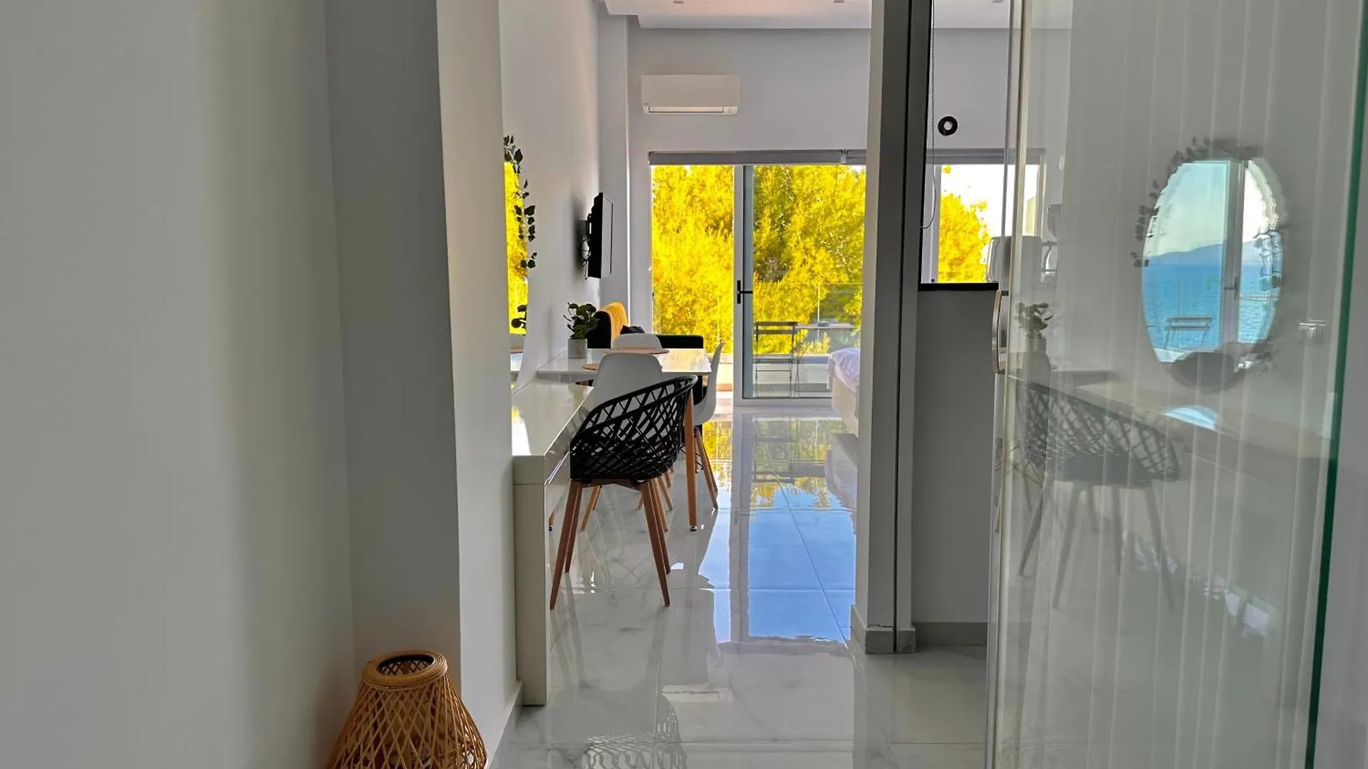 Sea Horizon Vsl Suites & Apartments Saranda 0*,  Albania