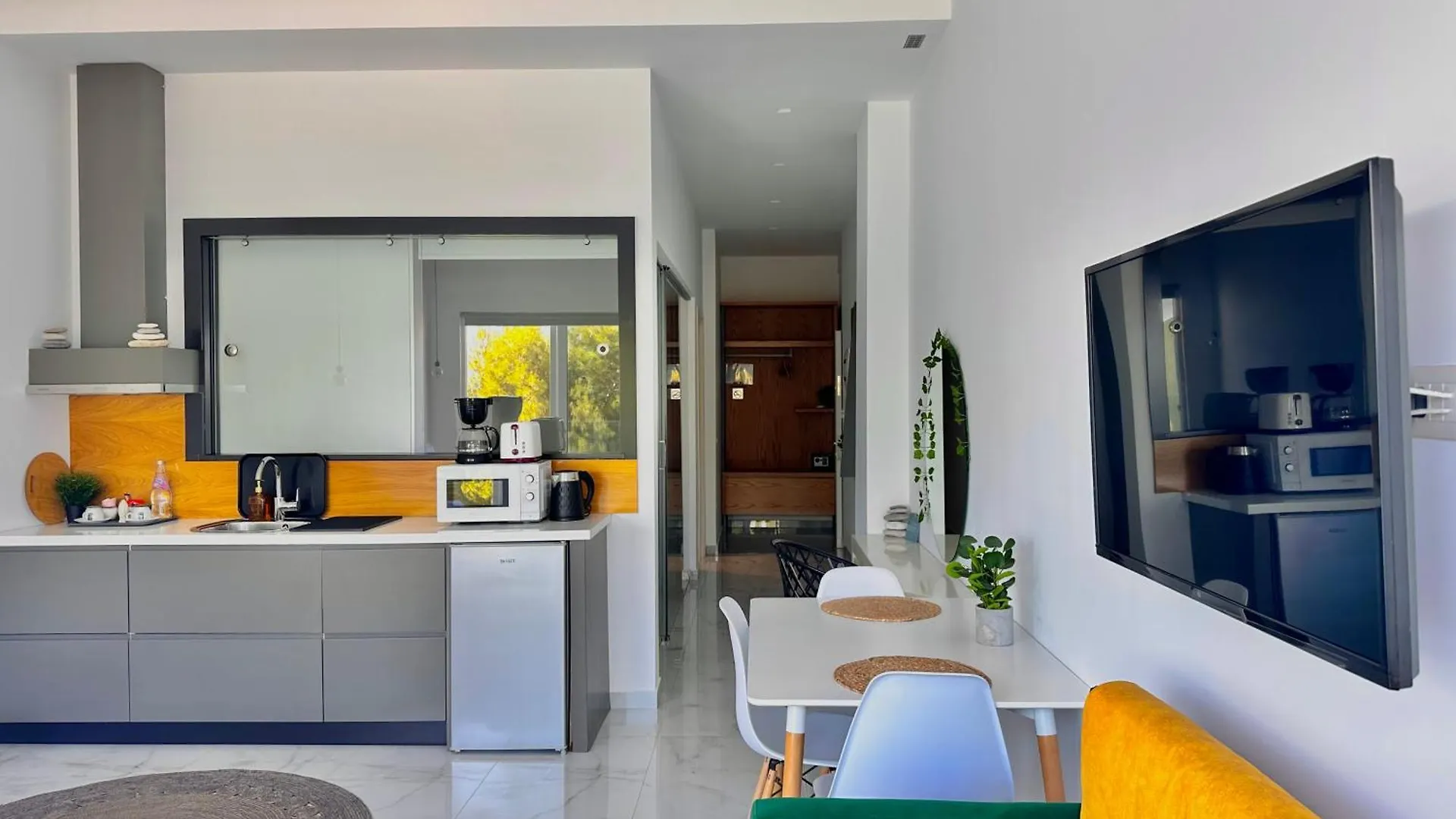 Sea Horizon Vsl Suites & Apartments Saranda