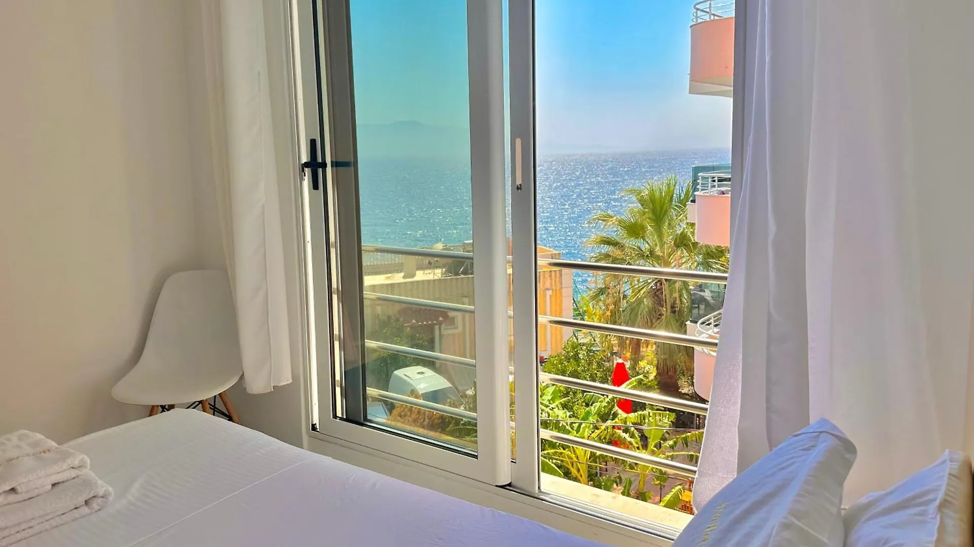 Sea Horizon Vsl Suites & Apartments Sarandë
